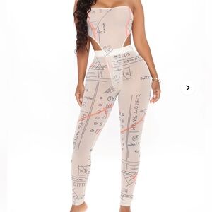 FASHIONNOVA lead the way mesh graphic writing sheet legging set